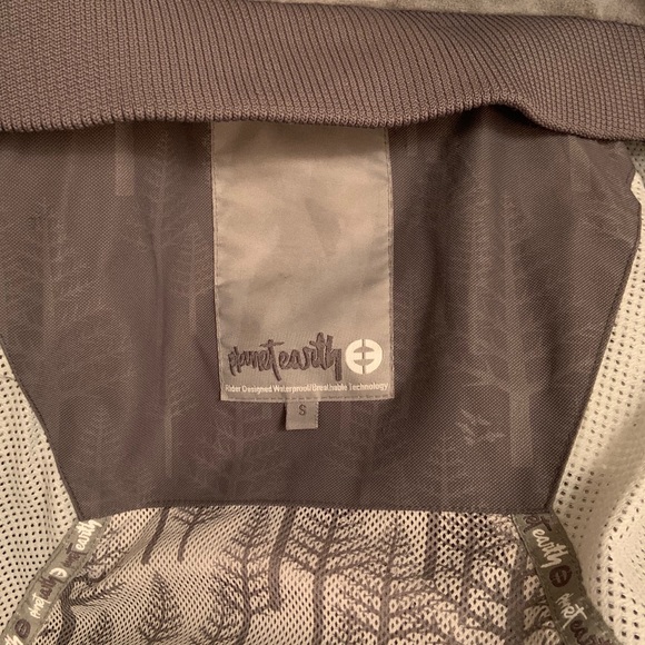 Like new planet earth jacket - Picture 5 of 5